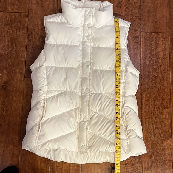 J Crew Down Vest Size M - Picture 5 of 12